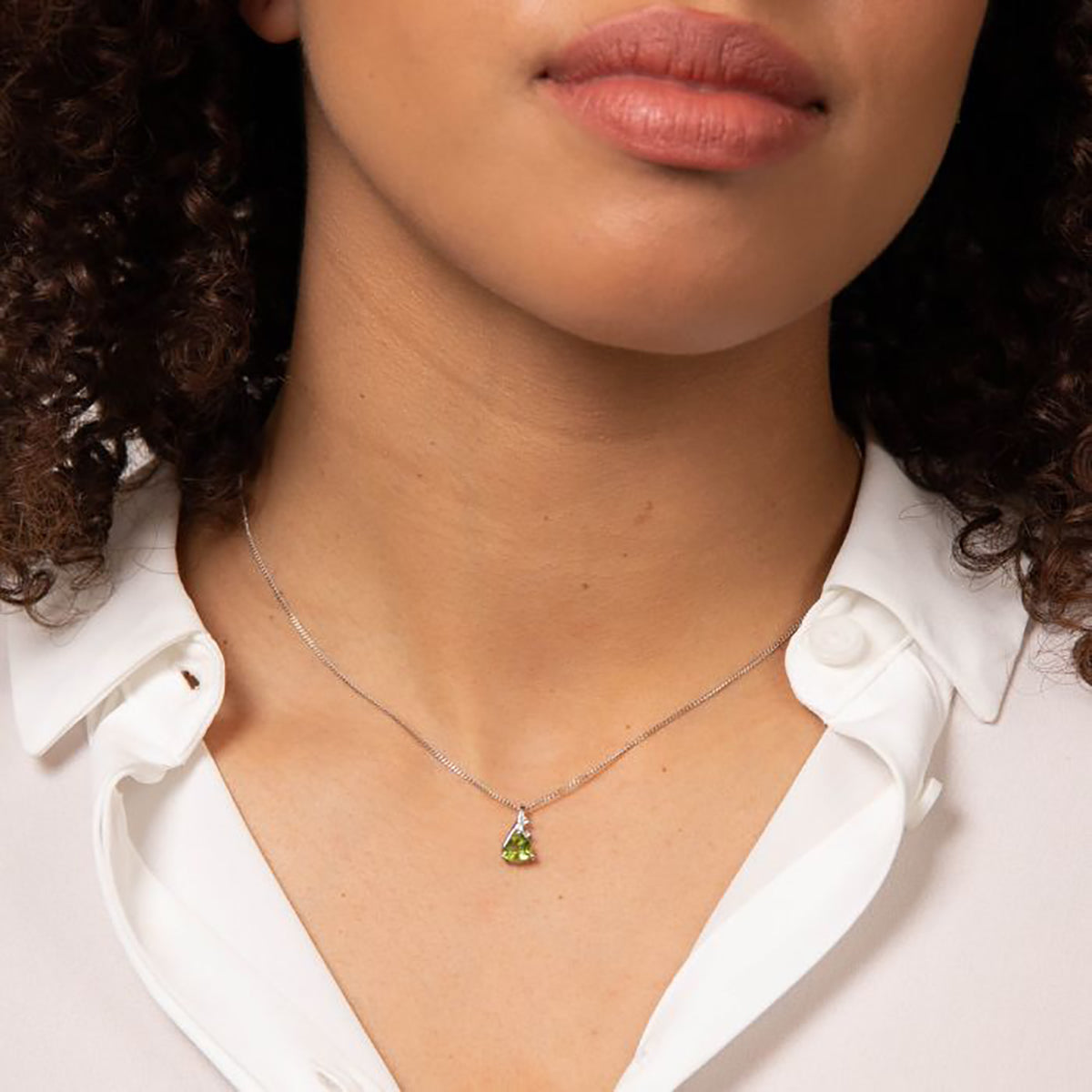 9ct White Gold Peridot & White Topaz Necklace