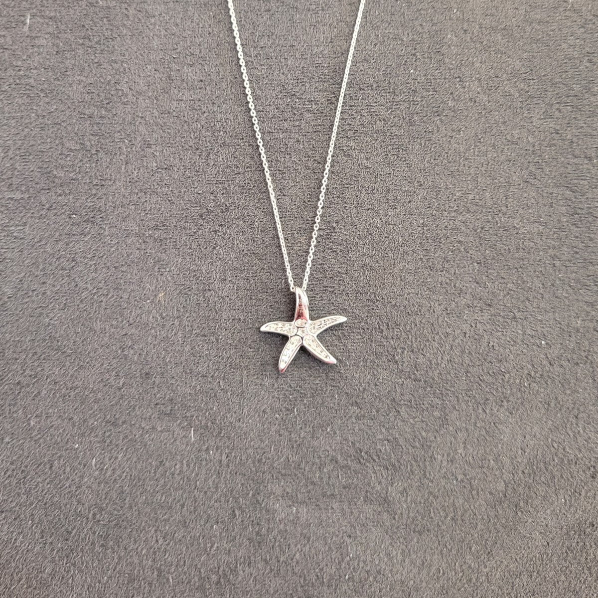 9ct White Gold Diamond Starfish Pendant Necklace