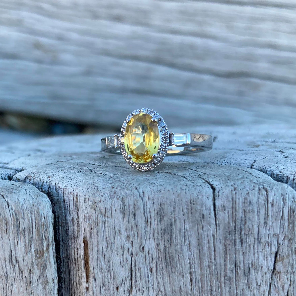 18ct White Gold Yellow Sapphire and Diamond Cluster Ring