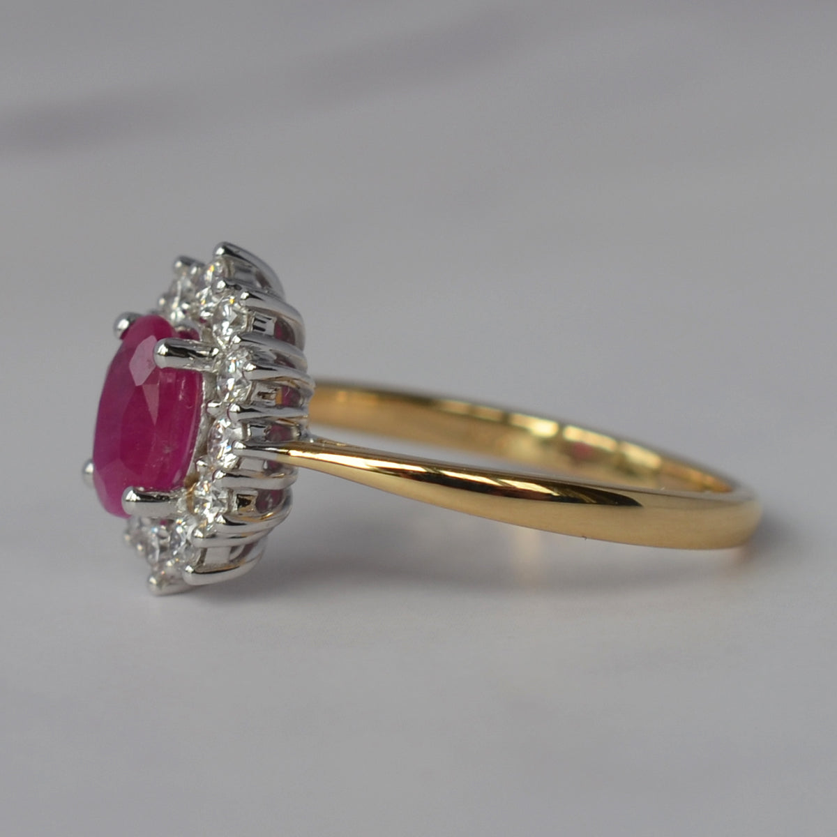 18ct Yellow Gold Ruby & Diamond Oval Cluster Ring