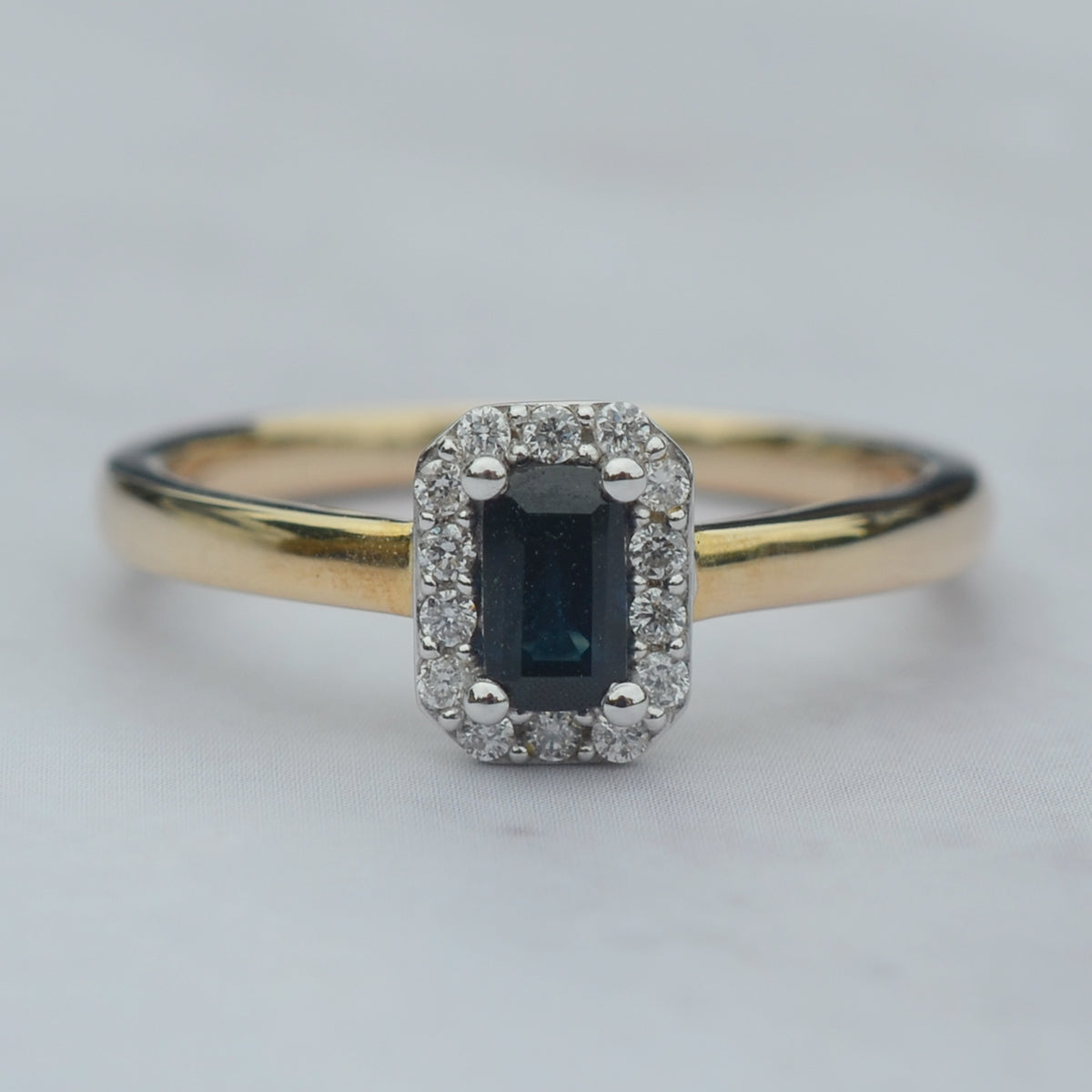 9ct Yellow Gold Sapphire & Diamond Cluster Ring