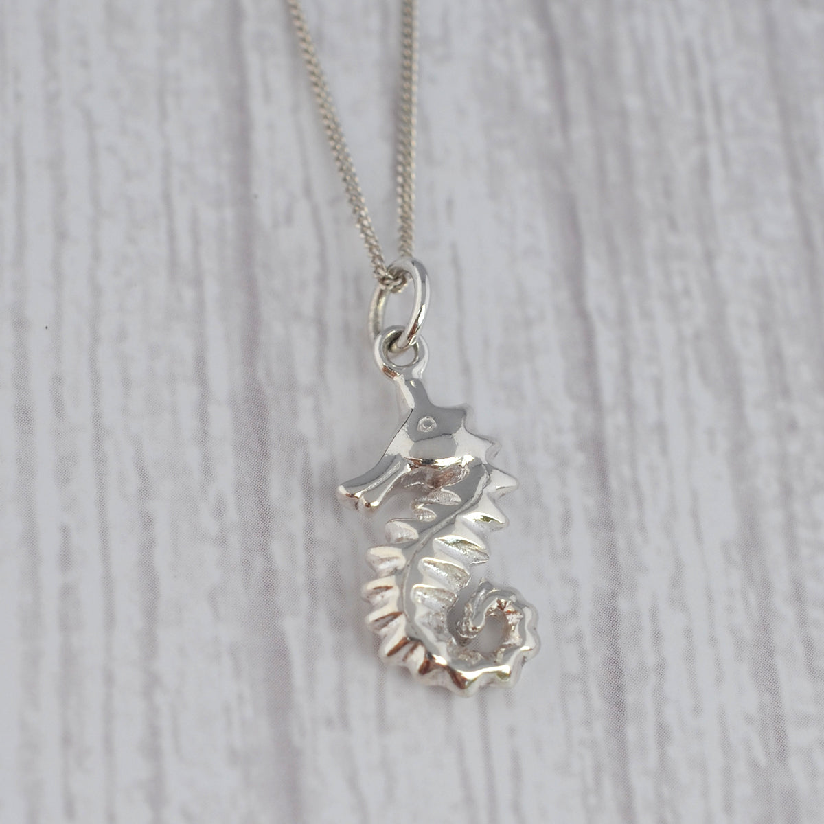 Sterling Silver Sea Horse Pendant Necklace