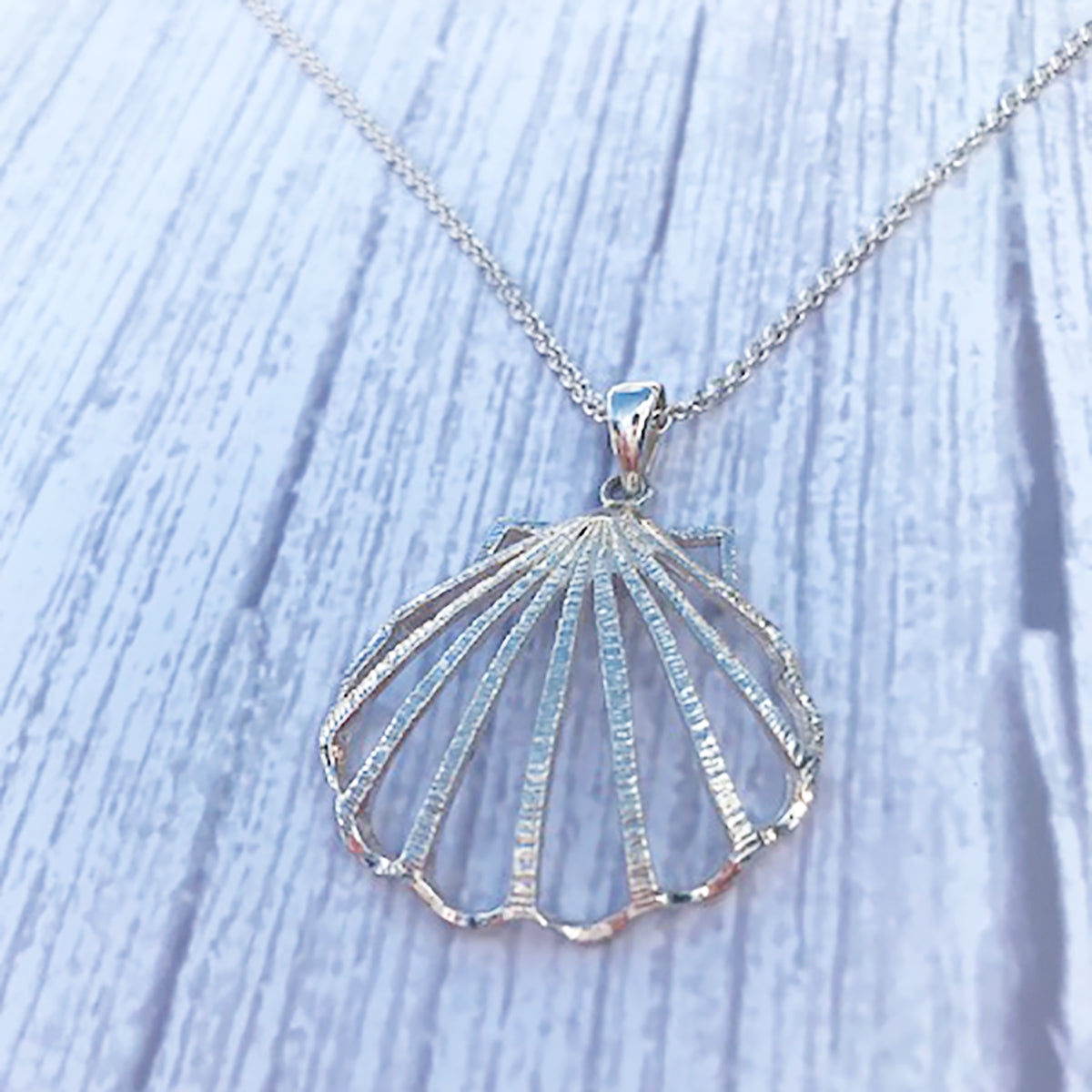 Sterling Silver Large Clam Shell Pendant Necklace